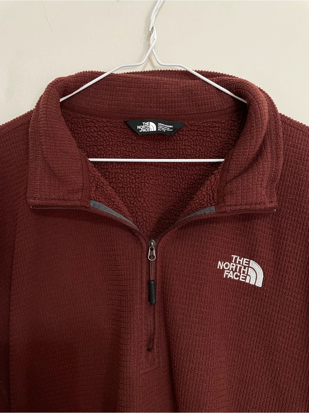 The North Face Men’s Half-Zip  Pullover - Deep Wine Sz XL